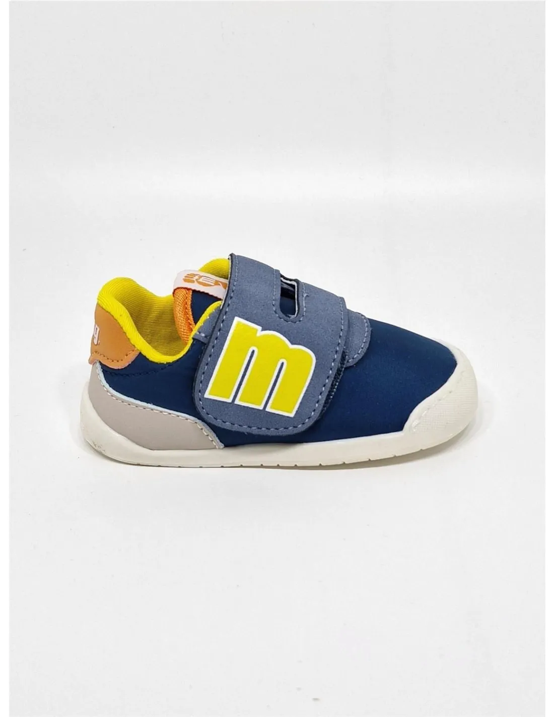 Deportivo de niña Mustang en azul marino o blanco 48909