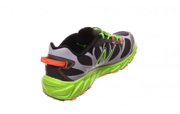 NEW BALANCE MT790 BL
