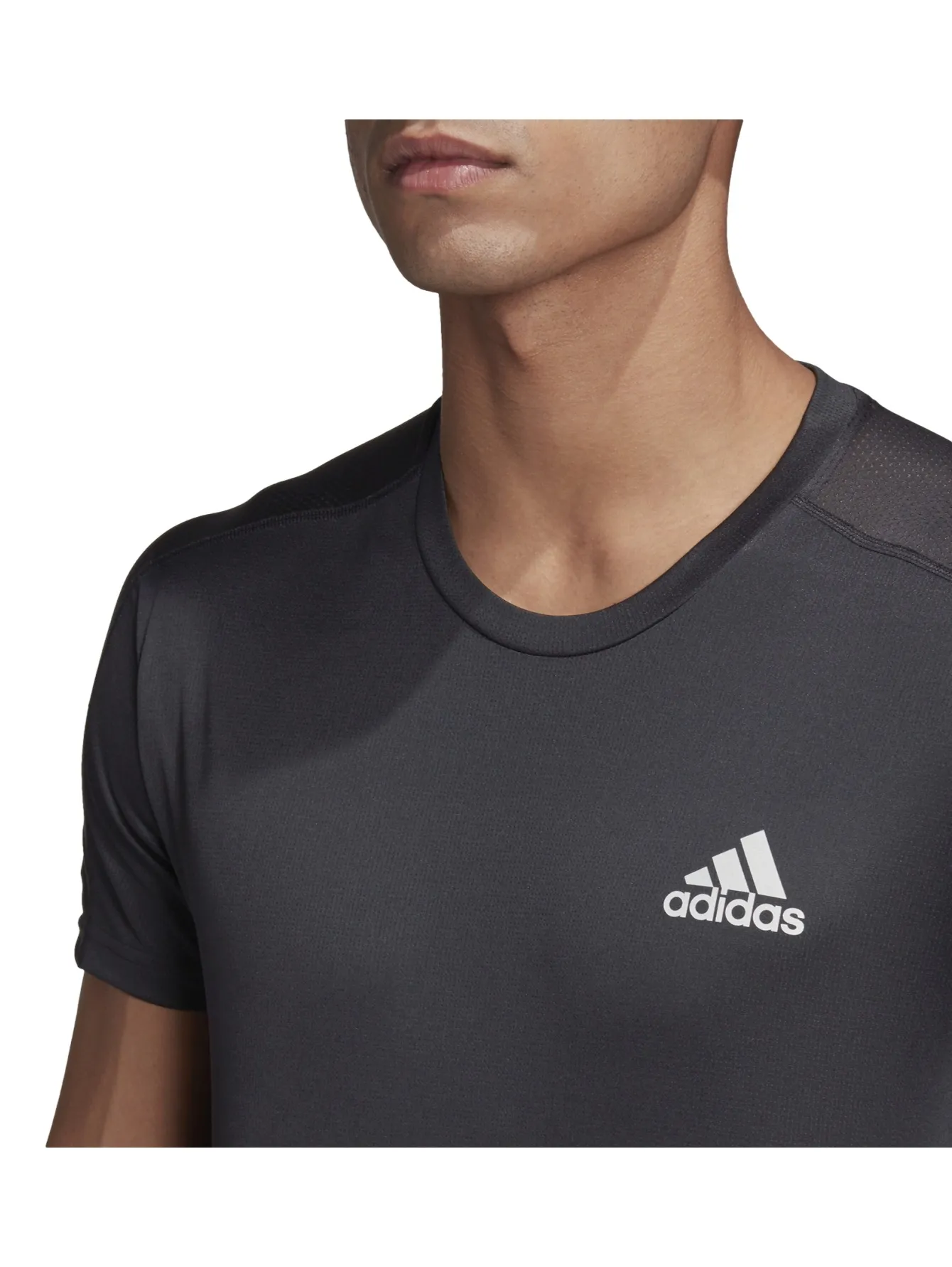 Playera Adidas Refsil Own The Run Para Hombre